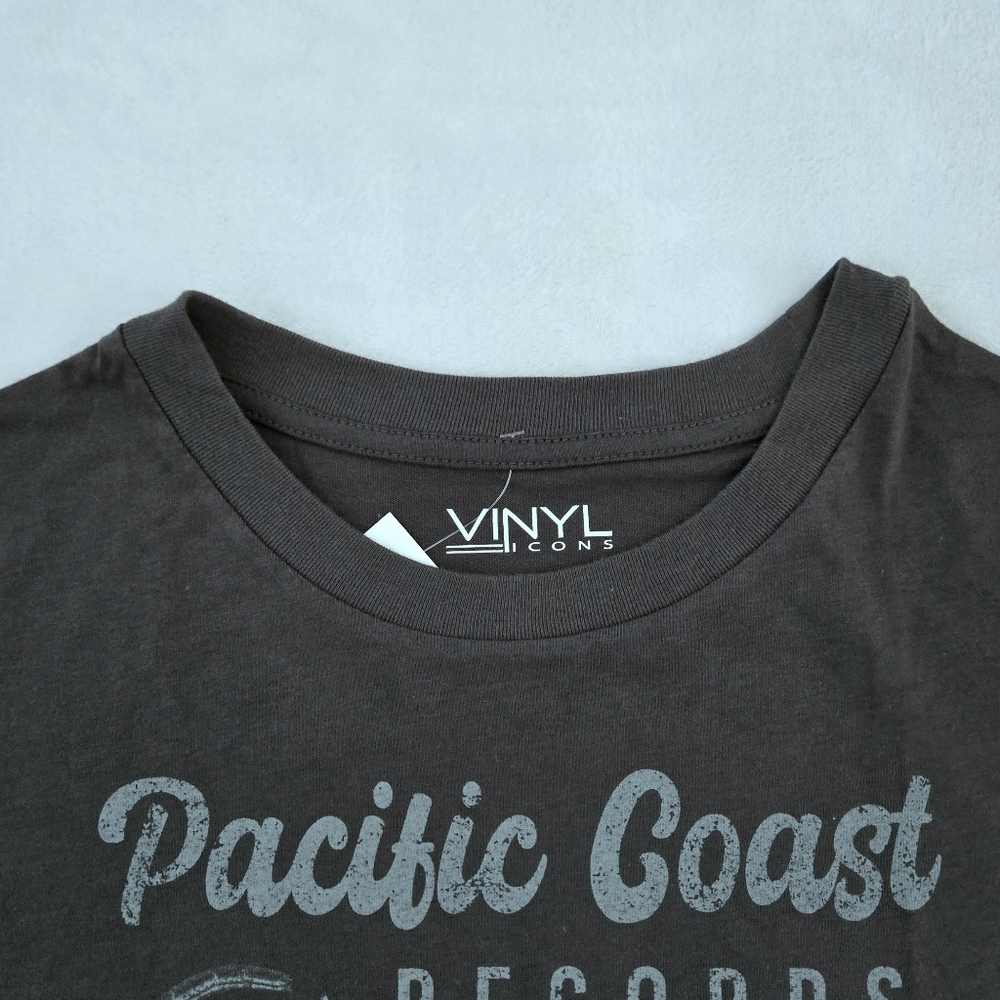 Vinyl Icons "Pacific Coast Records" Graphic Tee👕 - NWT - Picture 4 of 10
